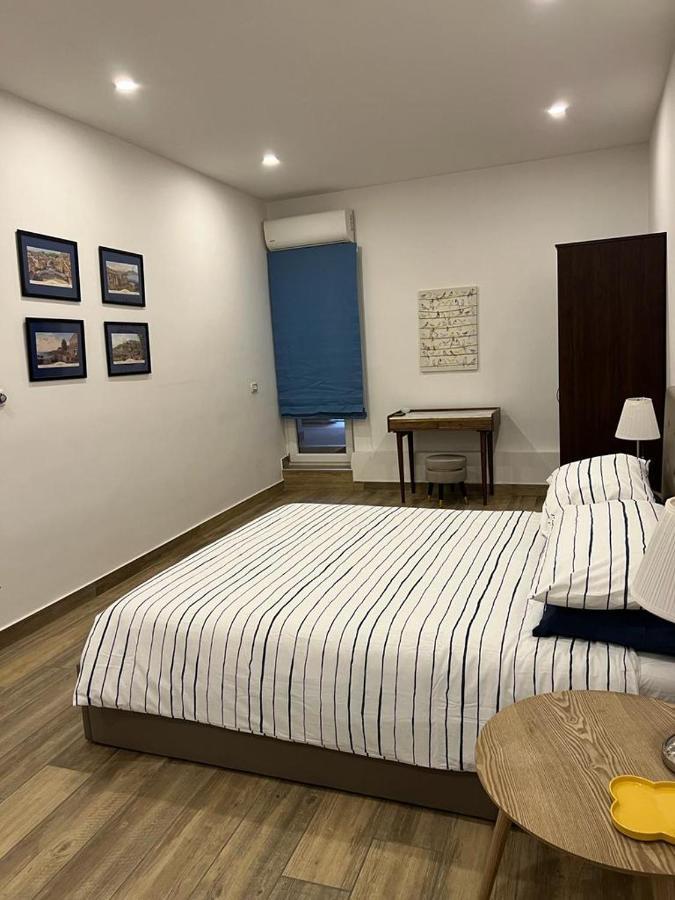 Appartement Casa Gaia A Due Passi Dal Duomo à Naples Extérieur photo