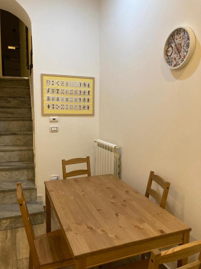 Appartement Casa Gaia A Due Passi Dal Duomo à Naples Extérieur photo